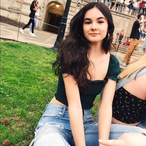 Meet your Posher, Cecelia